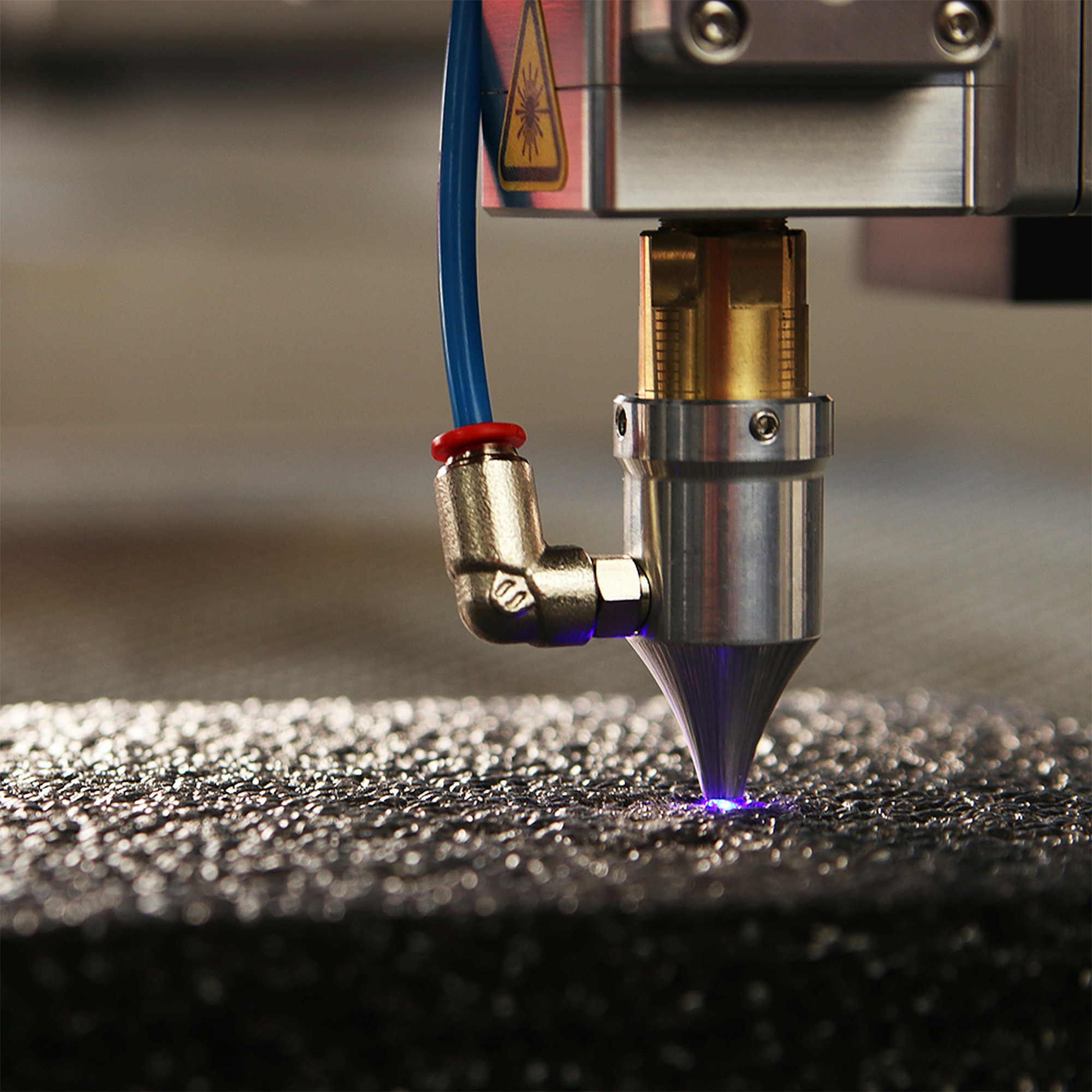 CNC Fertigung und Roboterbestückung Weber CNC